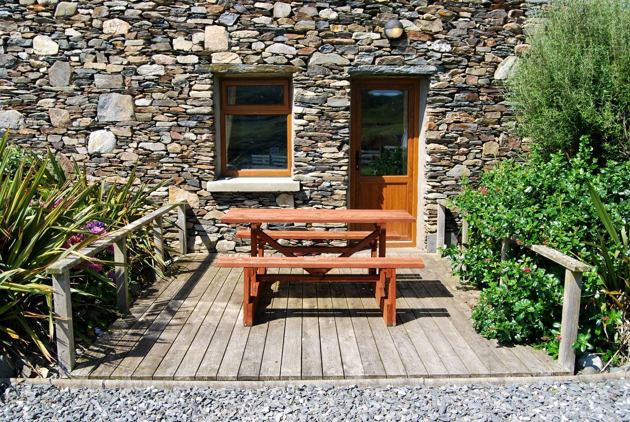 Dolphin Hotel Inishbofin Exterior foto