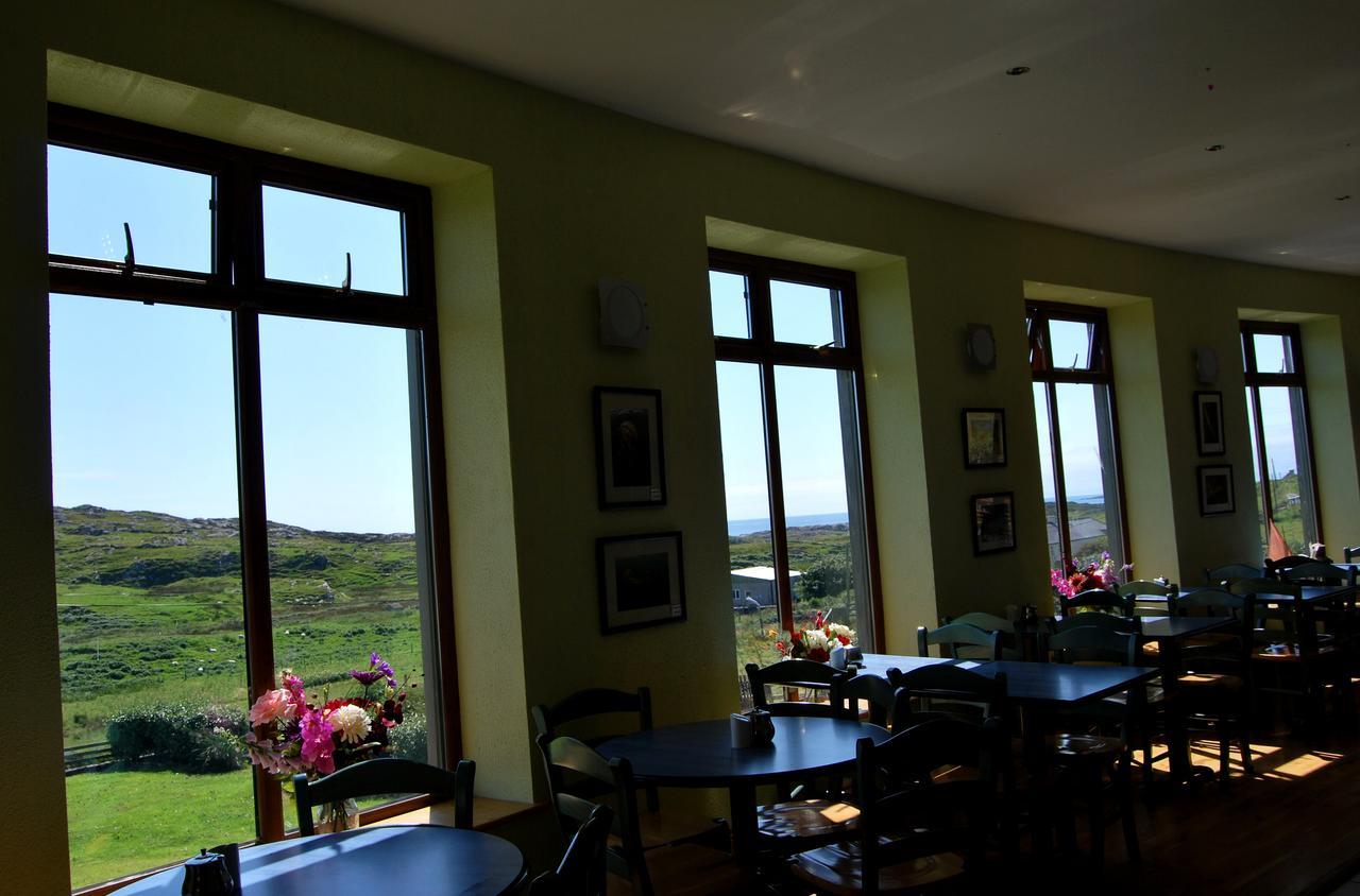 Dolphin Hotel Inishbofin Exterior foto